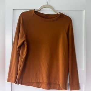 Lou & Grey Signaturesoft Sweatshirt in Deep Aztec Gold, medium petite